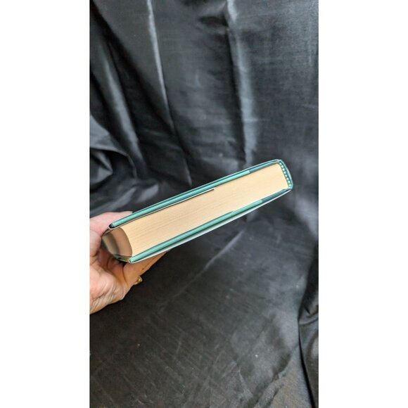 3 for $20 J.D. Robb (Nora Roberts) Strangers in Death - hardcover, used - Picture 3 of 8